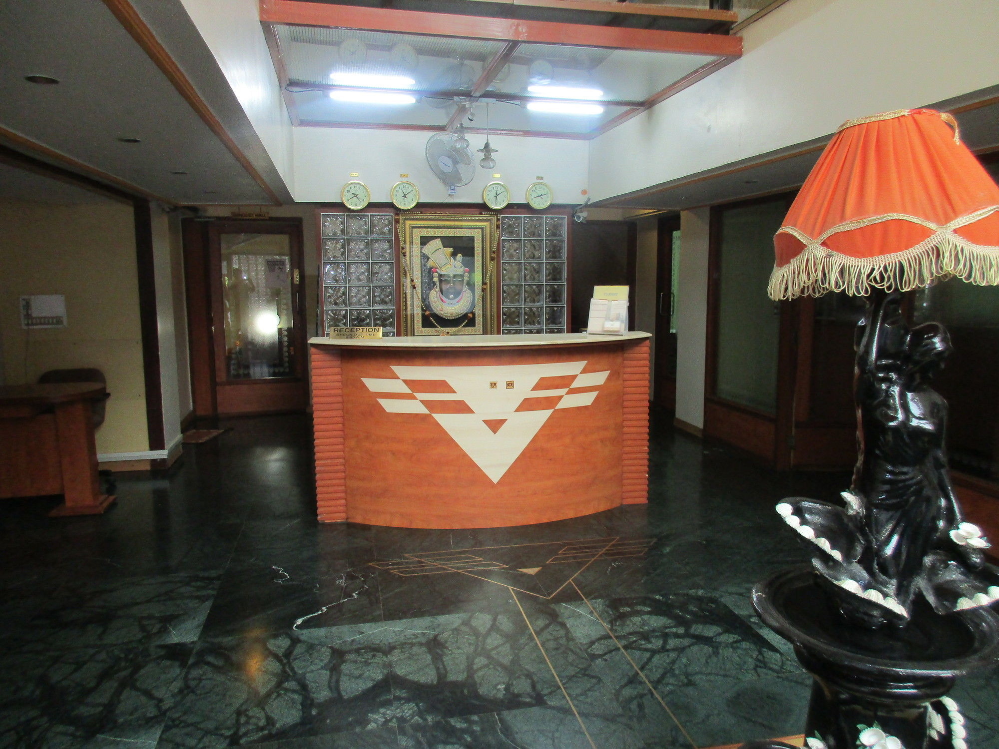 Hotel Sahaj Palace Ahmedabad Ngoại thất bức ảnh