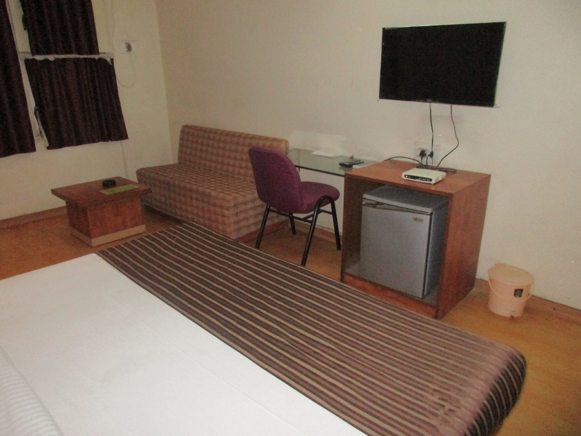 Hotel Sahaj Palace Ahmedabad Ngoại thất bức ảnh