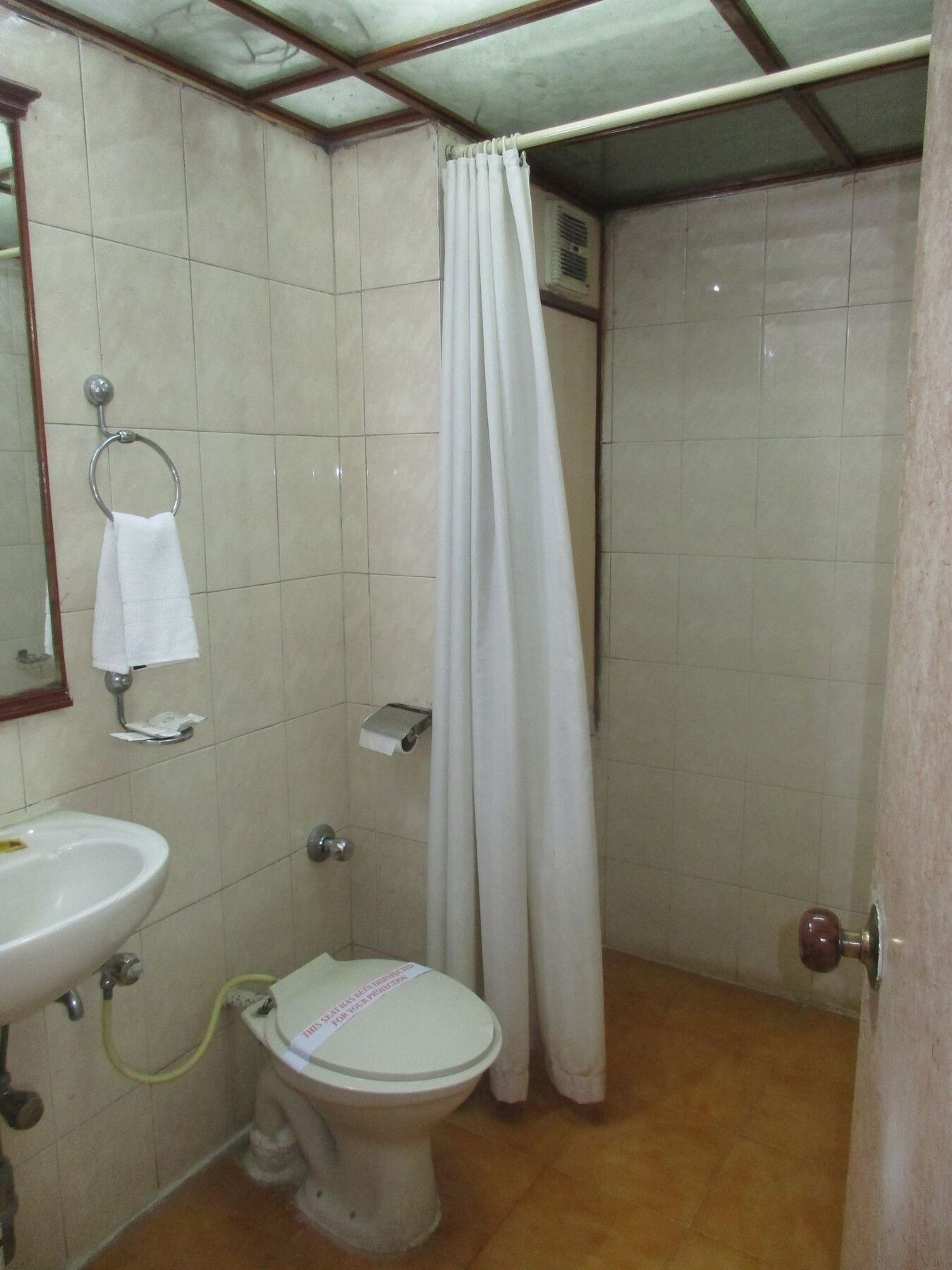 Hotel Sahaj Palace Ahmedabad Ngoại thất bức ảnh